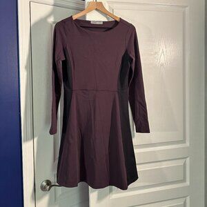 EUC - Athleta Plum/Black Sport Striped Long Sleeved Dress - Size Small